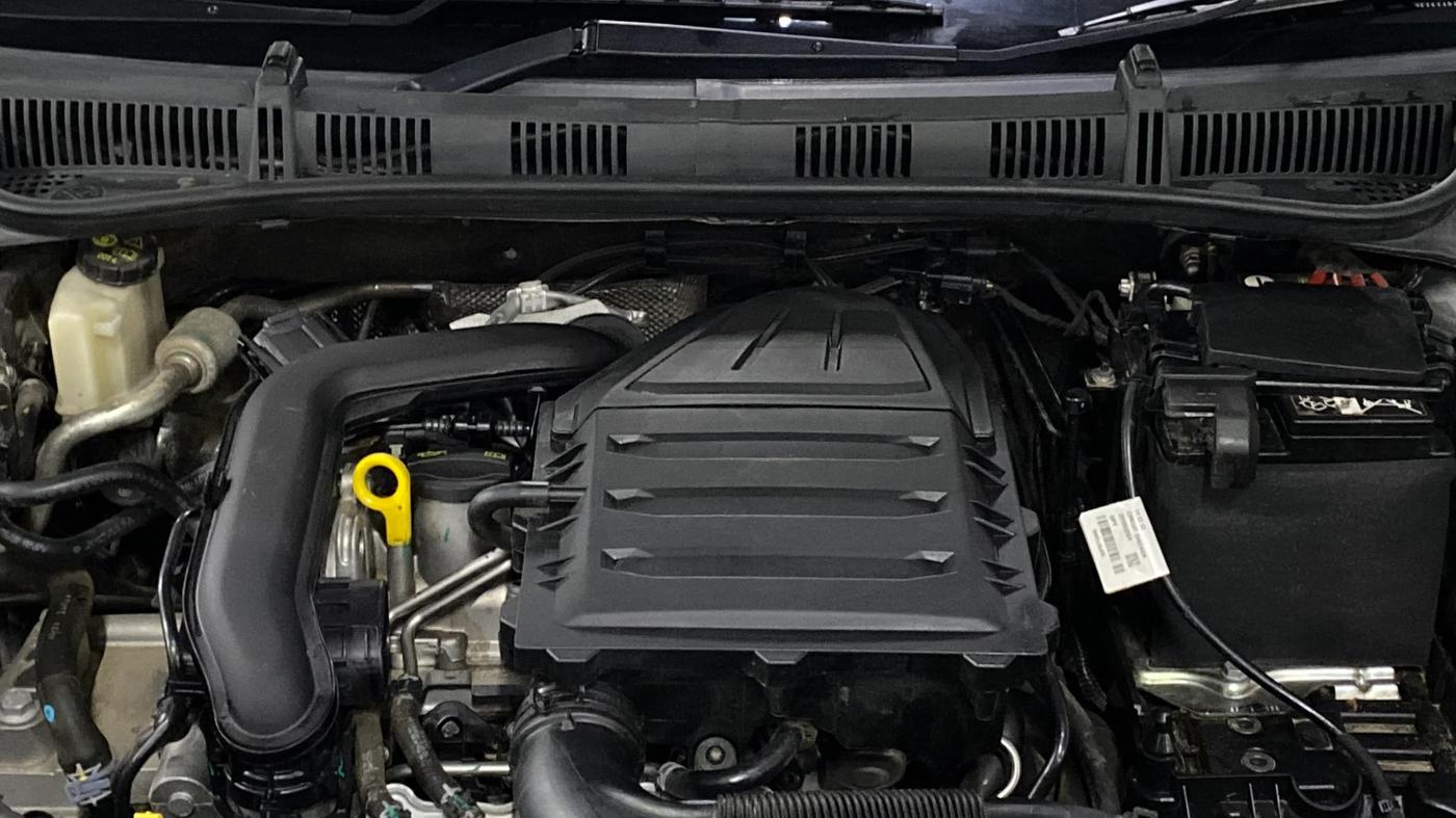 2024 Volkswagen VIRTUS Highline Plus 1.0 TSI AT, Petrol, Automatic, 21,452 km, Engine View