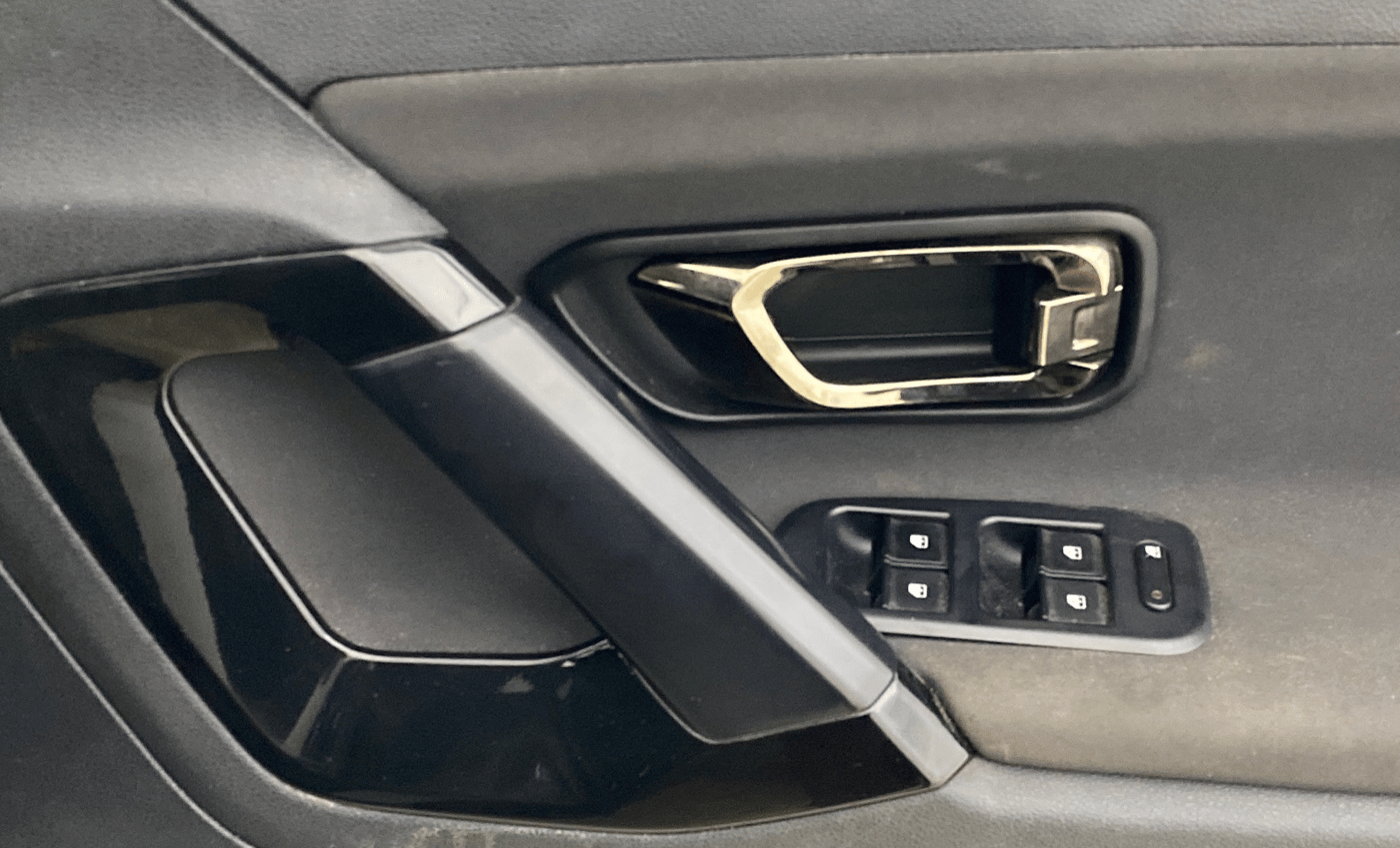 2023 Tata Harrier XT PLUS 2.0L KRYOTEC DARK EDITON, Diesel, Manual, 85,779 km, Driver Side Door Panels Control