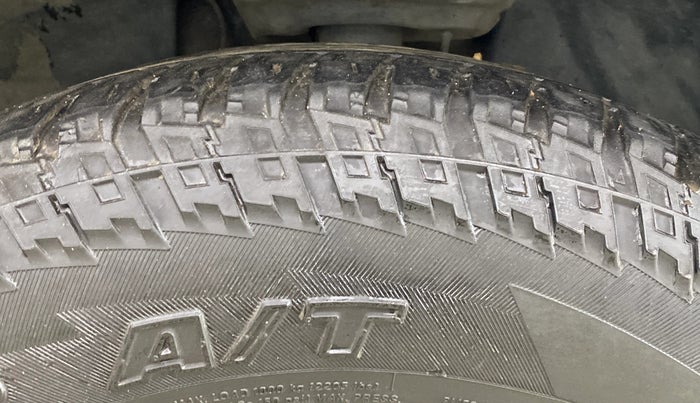 2023 Tata Harrier XT PLUS 2.0L KRYOTEC DARK EDITON, Diesel, Manual, 85,683 km, Right Front Tyre Tread