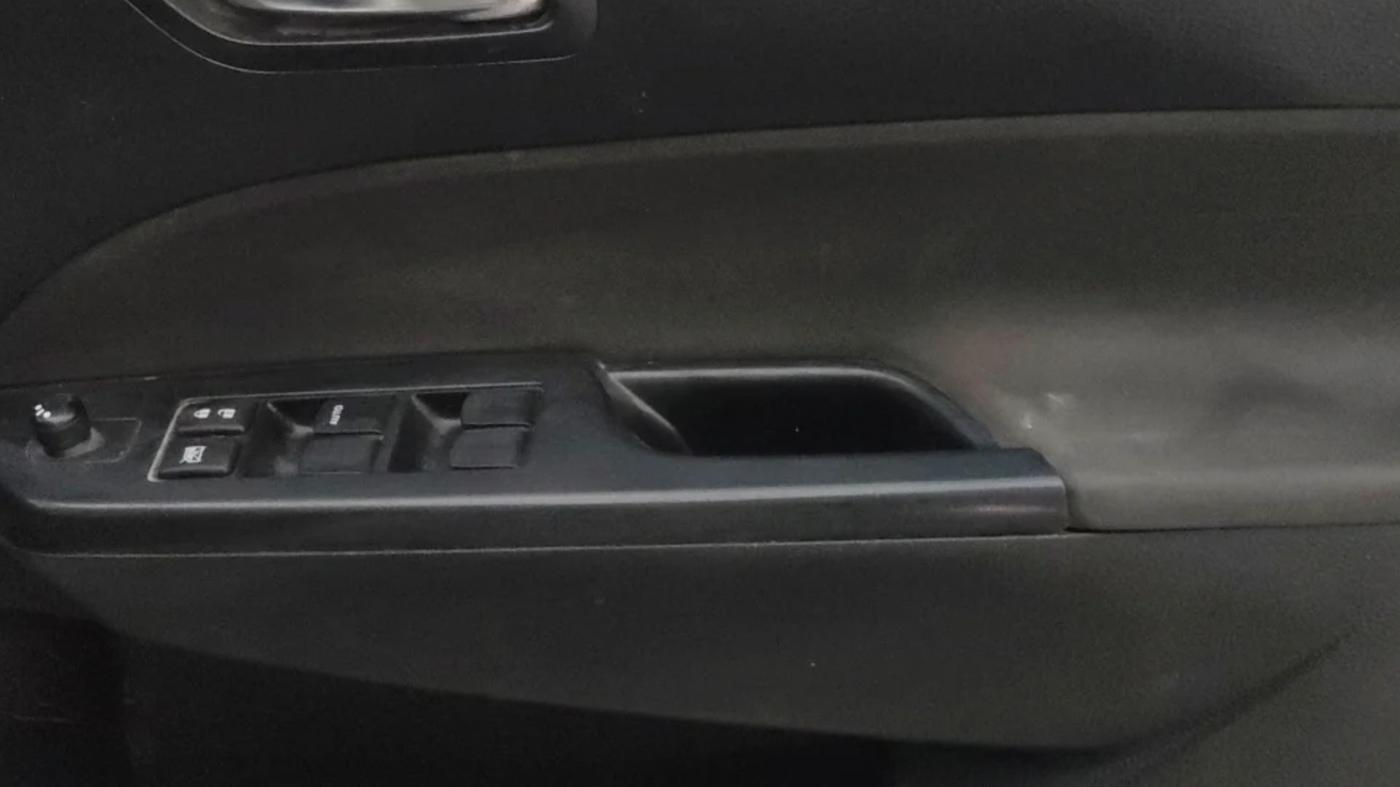 2014 Maruti Swift ZXI, Petrol, Manual, 57,910 km, Driver Side Door Panels Control