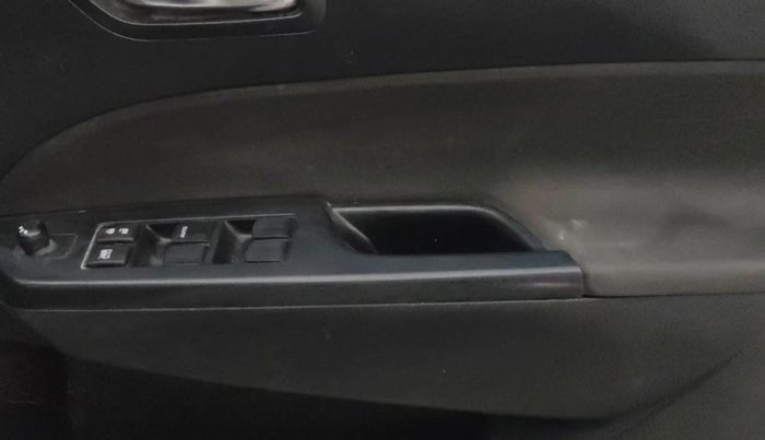 2014 Maruti Swift ZXI, Petrol, Manual, 57,833 km, Driver Side Door Panels Control