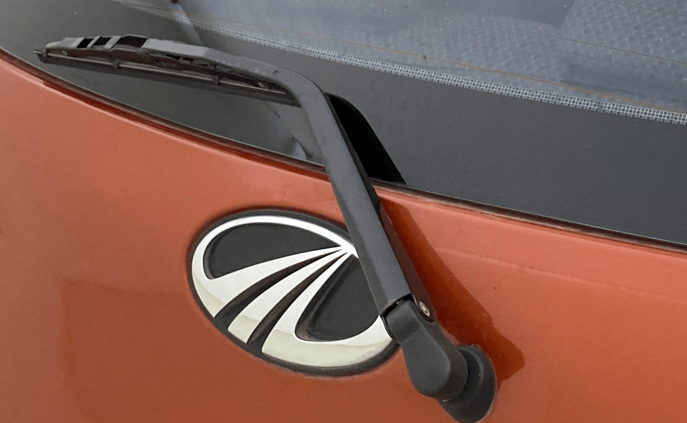 2017 Mahindra Kuv100 K6 D 5 STR, Diesel, Manual, 60,116 km, Rear Wiper