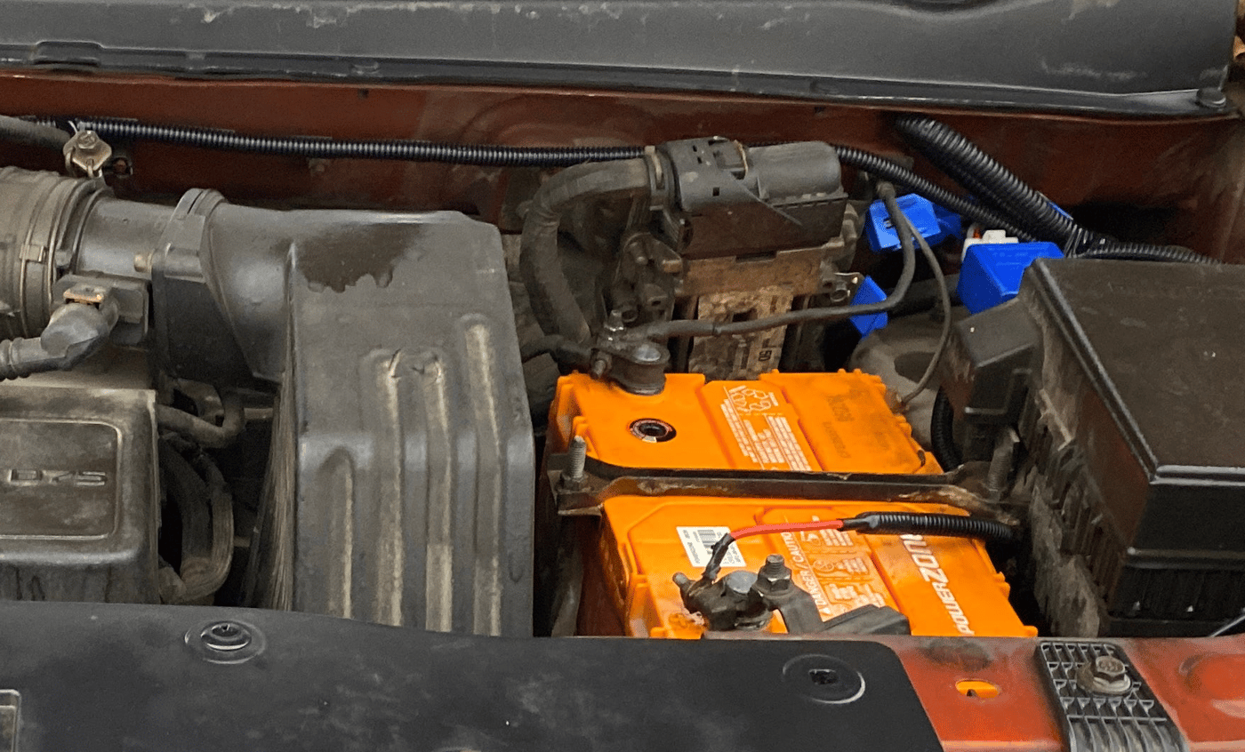 2017 Mahindra Kuv100 K6 D 5 STR, Diesel, Manual, 60,116 km, Engine View - Left