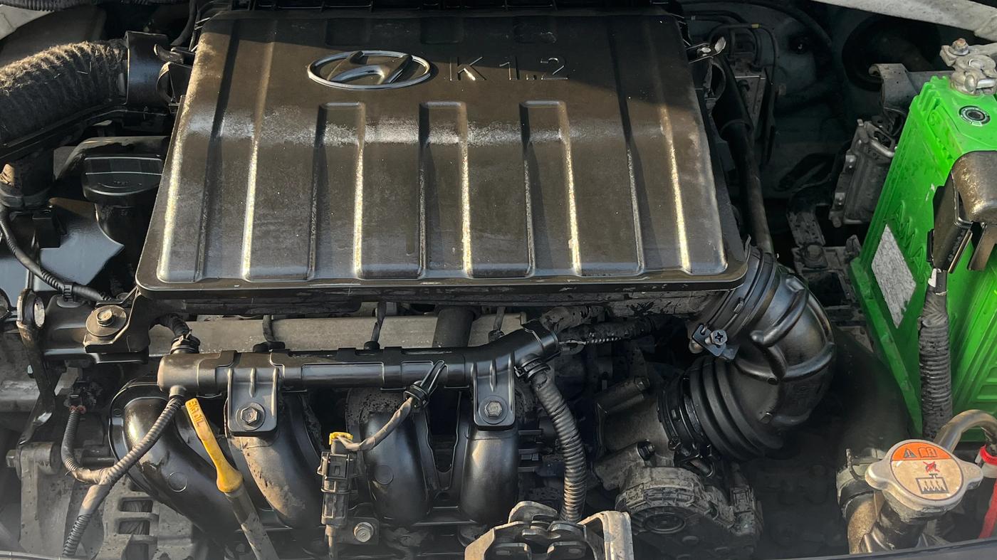 2015 Hyundai Xcent S (O) 1.2, Petrol, Manual, 27,993 km, Engine View