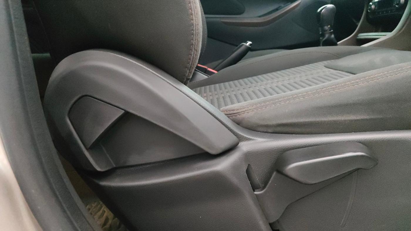 2018 Ford FREESTYLE TITANIUM PLUS 1.2 PETROL, Petrol, Manual, 68,158 km, Driver Side Adjustment Panel