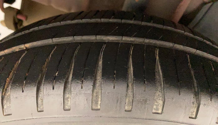 2018 Tata Tiago XZ PETROL, Petrol, Manual, 63,363 km, Right Rear Tyre Tread