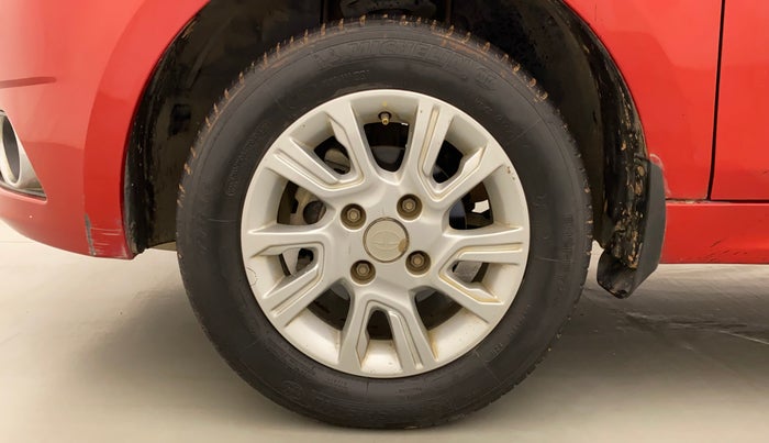 2018 Tata Tiago XZ PETROL, Petrol, Manual, 63,363 km, Left Front Wheel