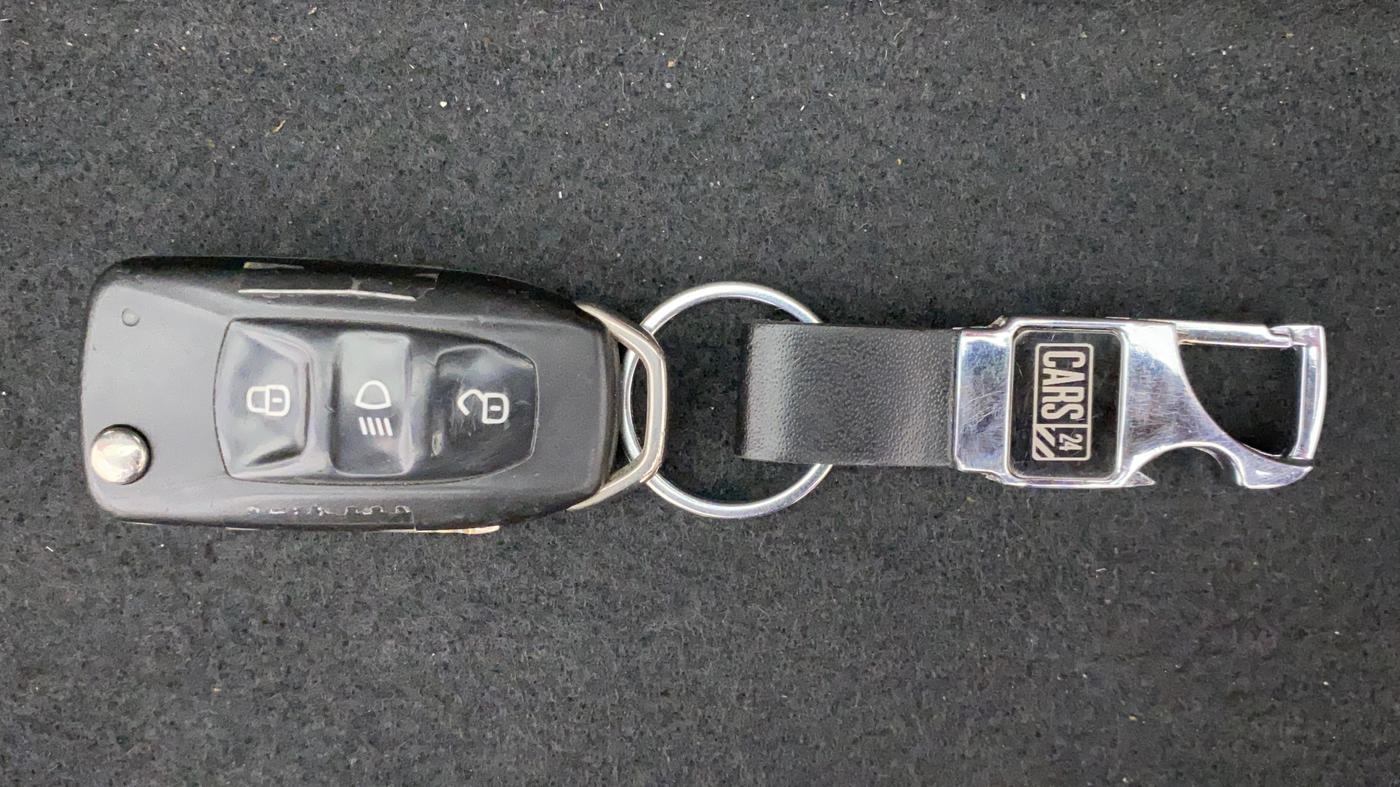 2018 Tata Tiago XZ PETROL, Petrol, Manual, 63,363 km, Key Close Up