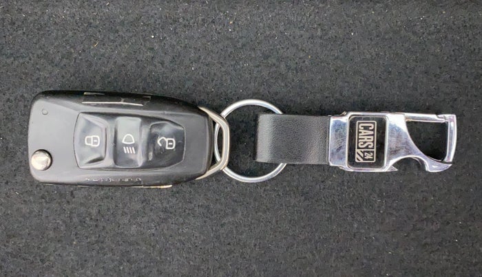 2018 Tata Tiago XZ PETROL, Petrol, Manual, 63,363 km, Key Close Up