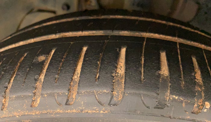 2018 Tata Tiago XZ PETROL, Petrol, Manual, 63,363 km, Left Front Tyre Tread