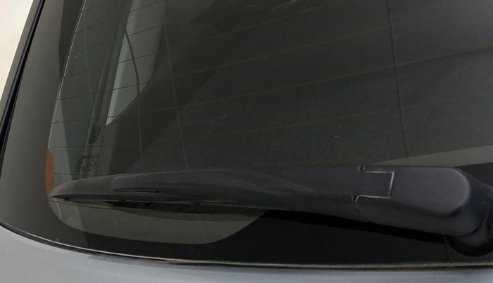 2023 Maruti FRONX ALPHA 1.0L TURBO 6 AT, Petrol, Automatic, 28,983 km, Rear Wiper