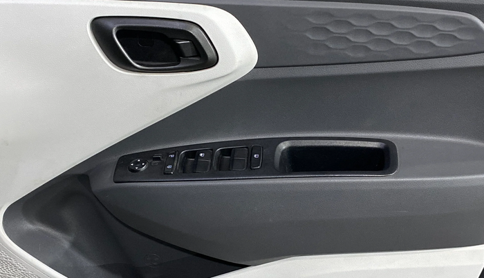 2023 Hyundai GRAND I10 NIOS MAGNA 1.2 KAPPA VTVT, Petrol, Manual, 12,137 km, Driver Side Door Panels Control