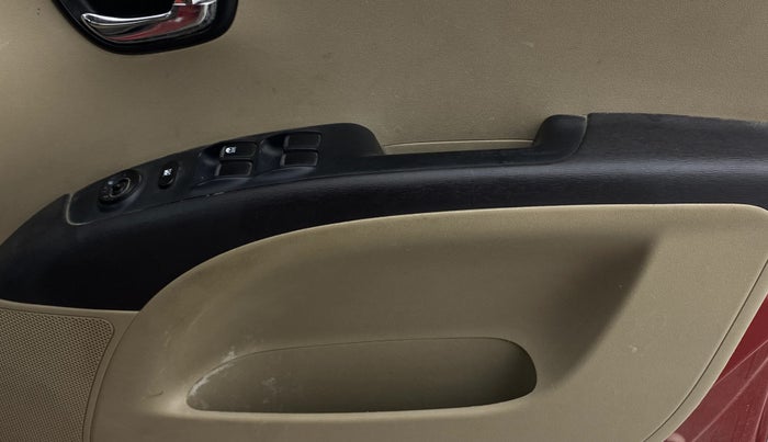 2013 Hyundai i10 SPORTZ 1.2, Petrol, Manual, 45,661 km, Driver Side Door Panels Control