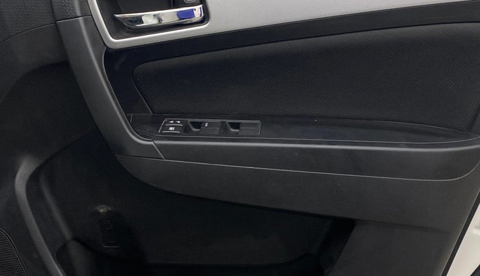 2020 Maruti Vitara Brezza ZXI PLUS AT SHVS, Petrol, Automatic, 66,311 km, Driver Side Door Panels Control