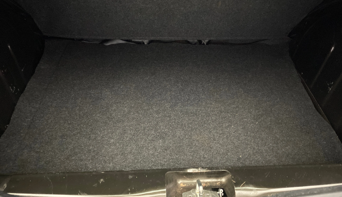 2018 Renault Kwid RXT 1.0 (O), Petrol, Manual, 32,879 km, Boot Inside