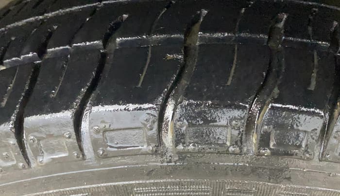 2014 Maruti Alto 800 VXI, Petrol, Manual, 33,644 km, Left Front Tyre Tread