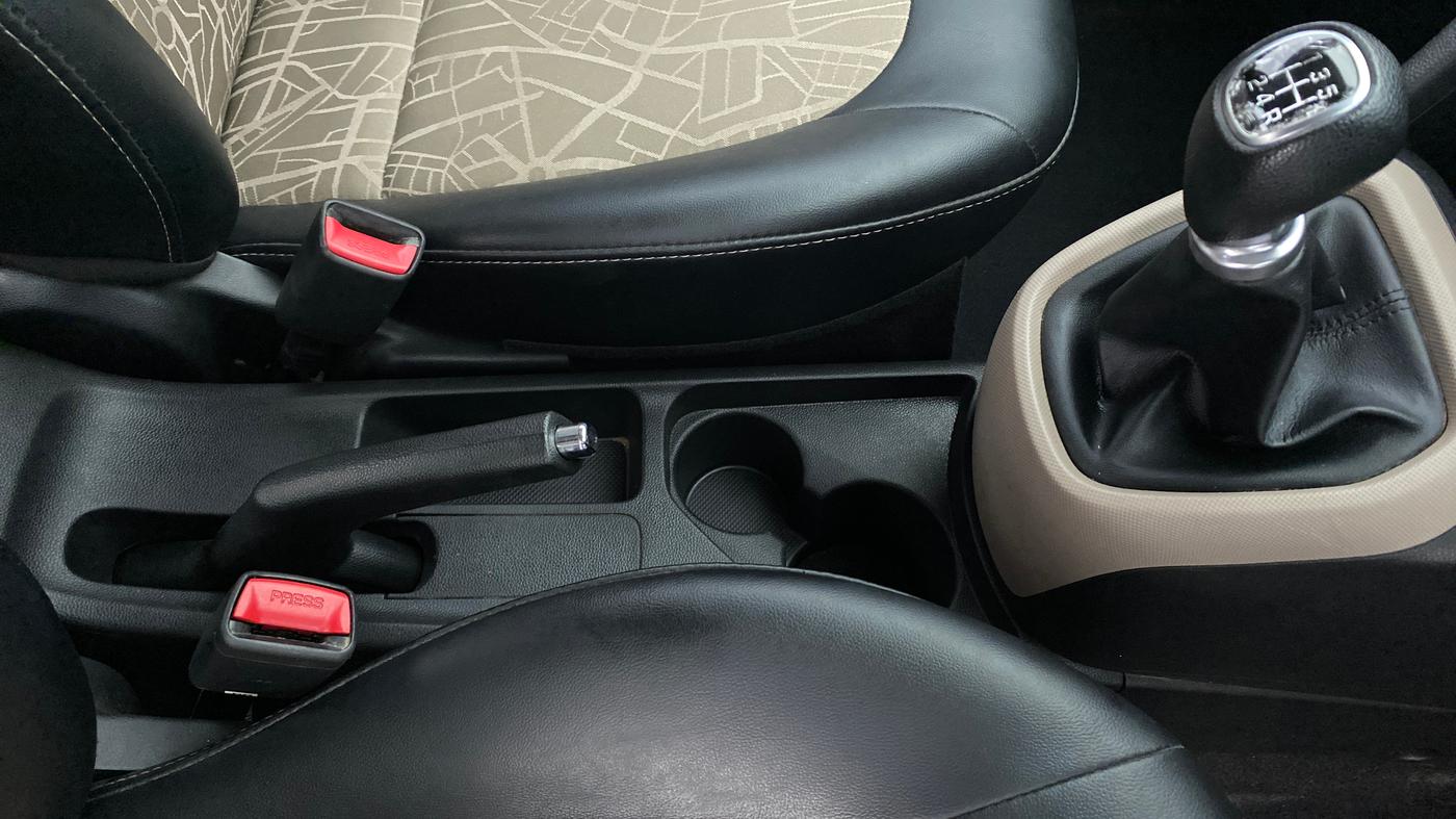 2019 Hyundai Grand i10 SPORTZ 1.2 KAPPA VTVT, Petrol, Manual, 20,361 km, Gear Lever