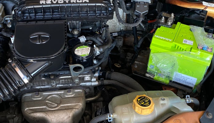 2016 Tata Tiago XZ PETROL, Petrol, Manual, 26,162 km, Engine View - Left