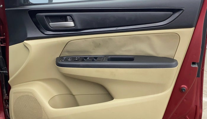 2018 Honda Amaze 1.2L I-VTEC S, Petrol, Manual, 33,203 km, Driver Side Door Panels Control