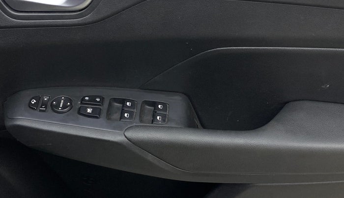 2022 Hyundai Verna SX (O) 1.0 TURBO DCT, Petrol, Automatic, 65,885 km, Driver Side Door Panels Control