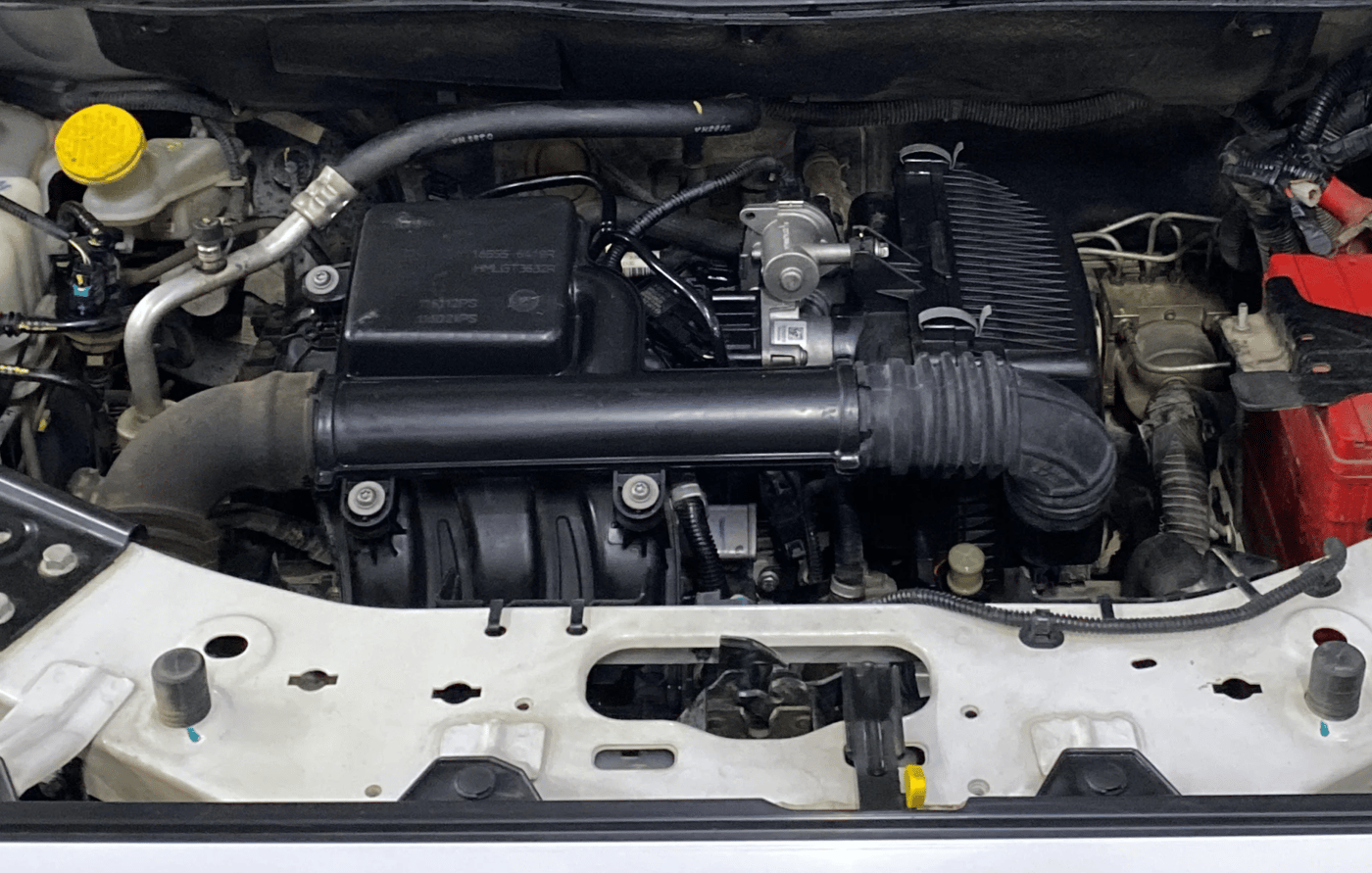 2024 Nissan MAGNITE  XE AMT EZ Shift, Petrol, Automatic, 35,050 km, Engine View