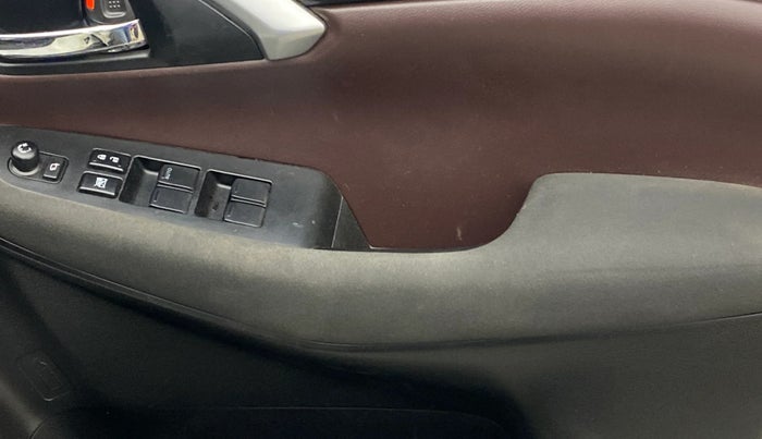 2023 Maruti Grand Vitara SIGMA SMART HYBRID, Petrol, Manual, 31,873 km, Driver Side Door Panels Control