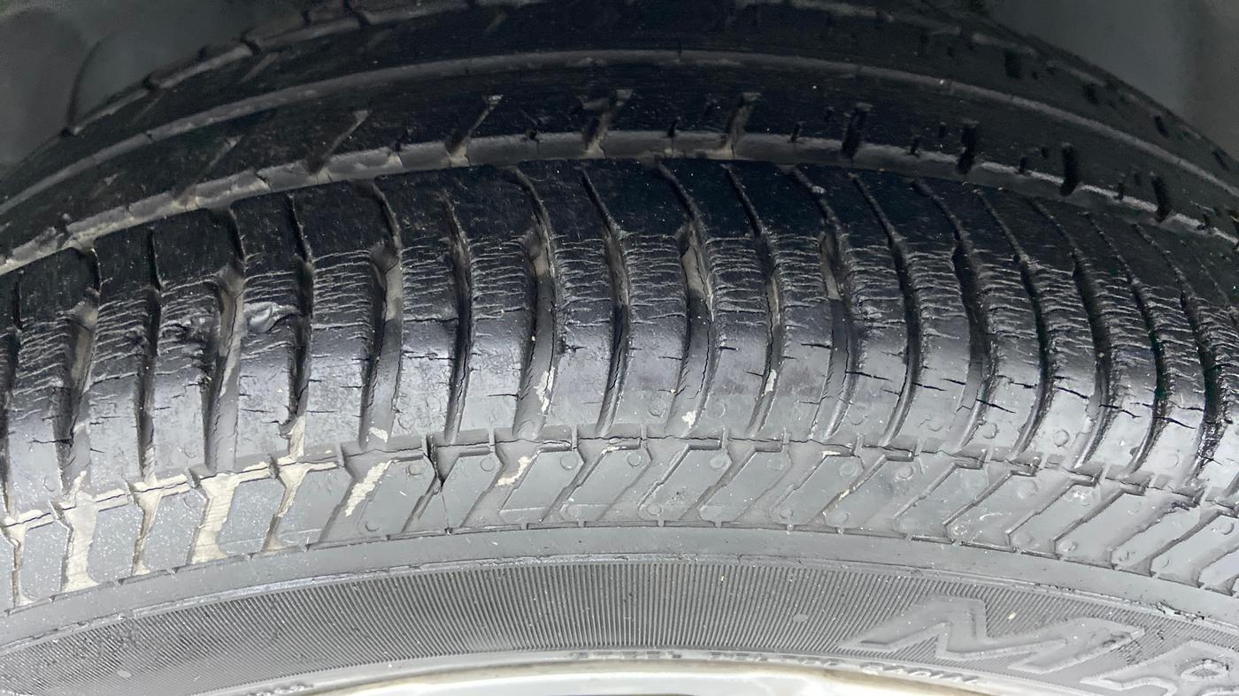 2014 Ford Ecosport 1.5 TITANIUMTDCI OPT, Diesel, Manual, 50,584 km, Right Front Tyre Tread