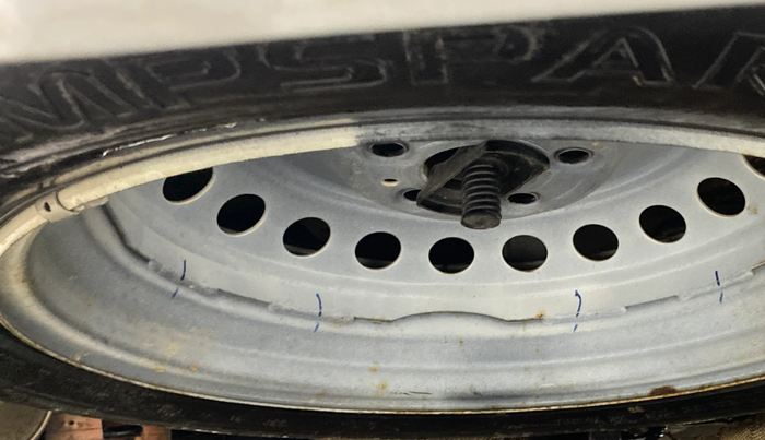 2022 Mahindra XUV700 AX 7 P AT 7 STR, Petrol, Automatic, 18,173 km, Spare Tyre