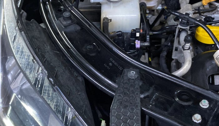 2023 Nissan MAGNITE XV TURBO CVT RED EDITION, Petrol, Automatic, 38,860 km, Engine View - Right