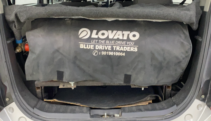 2015 Maruti Wagon R 1.0 VXI, CNG, Manual, 57,206 km, Boot Inside