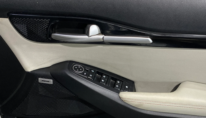 2022 KIA SELTOS GTX (O) 1.4, Petrol, Manual, 35,514 km, Driver Side Door Panels Control