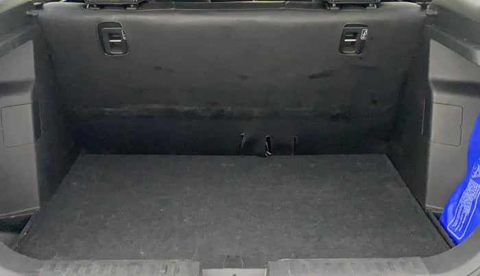 2023 Maruti BREZZA VXI AT SMART HYBRID, Petrol, Automatic, 47,903 km, Boot Inside