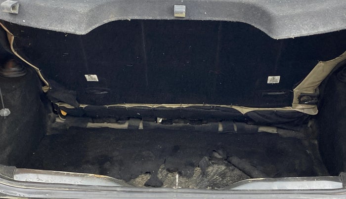 2022 Tata PUNCH ADVENTURE MT, Petrol, Manual, 99,571 km, Boot Inside