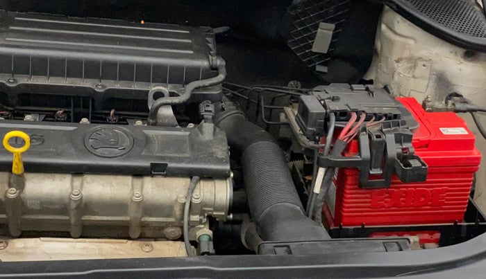 2016 Skoda Rapid AMBITION 1.6 MPI MT, Petrol, Manual, 51,198 km, Engine View - Left