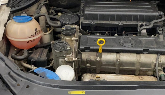 2016 Skoda Rapid AMBITION 1.6 MPI MT, Petrol, Manual, 51,198 km, Engine View - Right