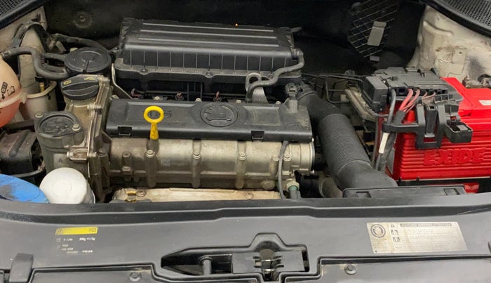 2016 Skoda Rapid AMBITION 1.6 MPI MT, Petrol, Manual, 51,198 km, Engine View