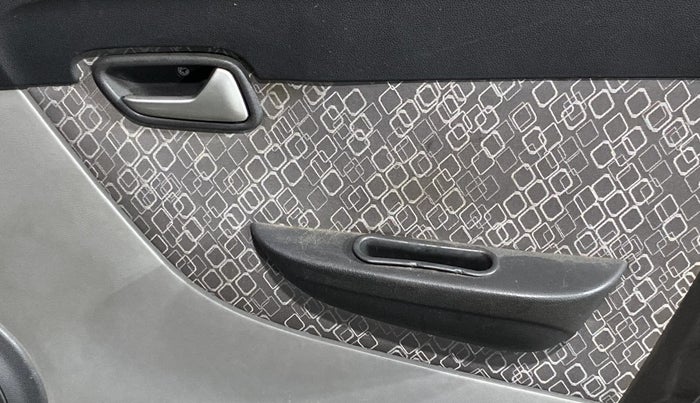 2018 Maruti Alto 800 VXI, Petrol, Manual, 32,990 km, Driver Side Door Panels Control