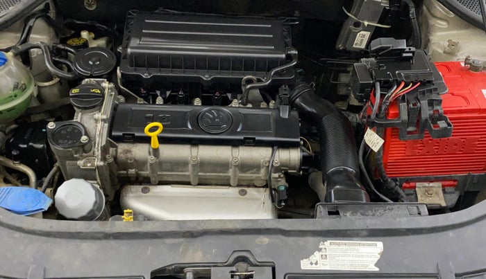 2014 Skoda Rapid 1.6 MPI AMBITION PLUS AT, Petrol, Automatic, 76,222 km, Engine View