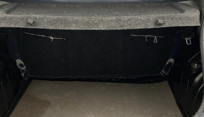 2018 Renault Kwid RXT 1.0, Petrol, Manual, 21,786 km, Boot Inside