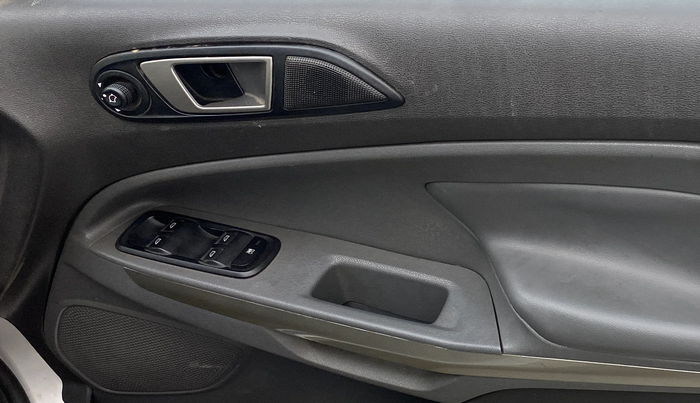 2016 Ford Ecosport TITANIUM 1.5L DIESEL, Diesel, Manual, 86,474 km, Driver Side Door Panels Control