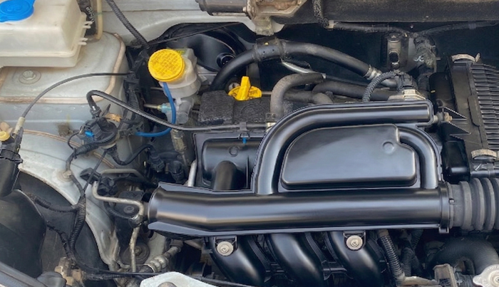 2018 Renault Kwid RXT 1.0 (O), Petrol, Manual, 27,015 km, Engine View - Right