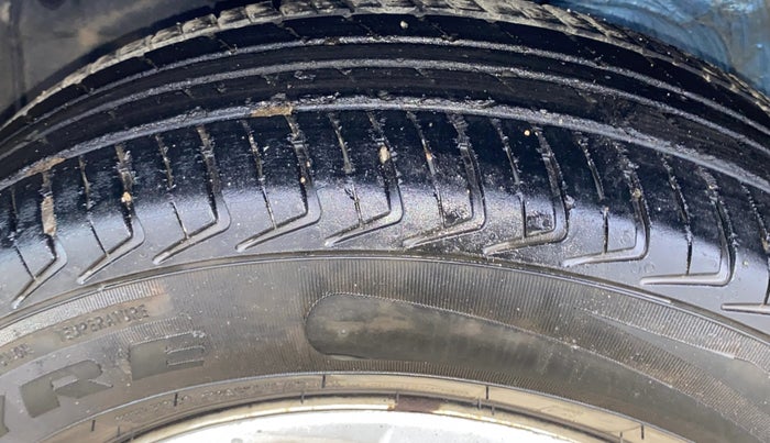 2021 Maruti New Wagon-R LXI CNG 1.0, CNG, Manual, 47,565 km, Left Front Tyre Tread