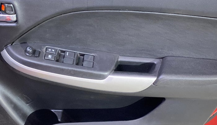 2016 Maruti Baleno DELTA PETROL 1.2, Petrol, Manual, 30,541 km, Driver Side Door Panels Control