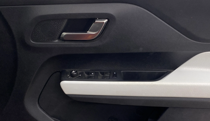 2022 Tata PUNCH CREATIVE  MT, Petrol, Manual, 14,610 km, Driver Side Door Panels Control