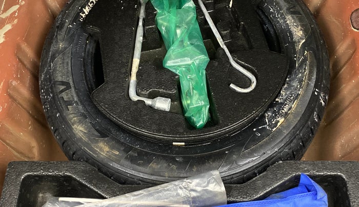 2018 Maruti Ciaz ALPHA  AT 1.4  PETROL, Petrol, Automatic, 74,123 km, Spare Tyre