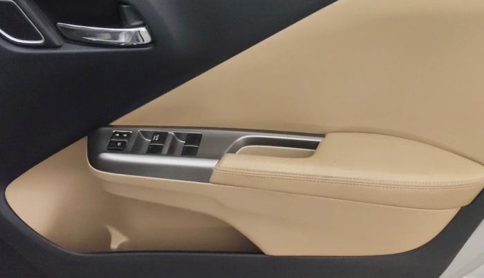 2017 Honda City 1.5L I-VTEC ZX CVT, Petrol, Automatic, 78,267 km, Driver Side Door Panels Control