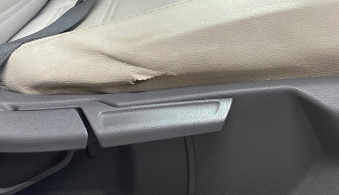 2023 Hyundai GRAND I10 NIOS SPORTZ 1.2 KAPPA VTVT, Petrol, Manual, 21,136 km, Driver Side Adjustment Panel