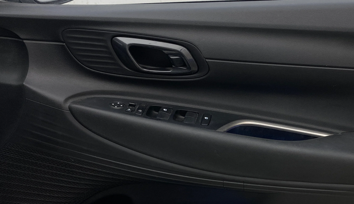 2021 Hyundai NEW I20 ASTA (O) 1.5 CRDI MT, Diesel, Manual, 84,368 km, Driver Side Door Panels Control