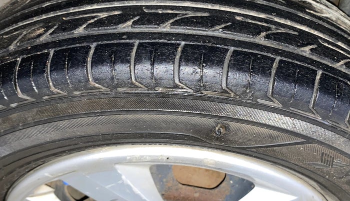 2015 Renault Kwid RXT 0.8, Petrol, Manual, 94,581 km, Right Rear Tyre Tread