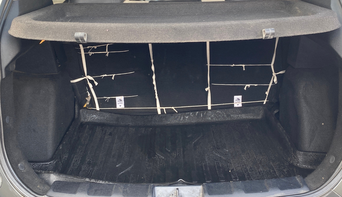 2022 Tata NEXON XMA SUNROOF PETROL, Petrol, Automatic, 90,073 km, Boot Inside